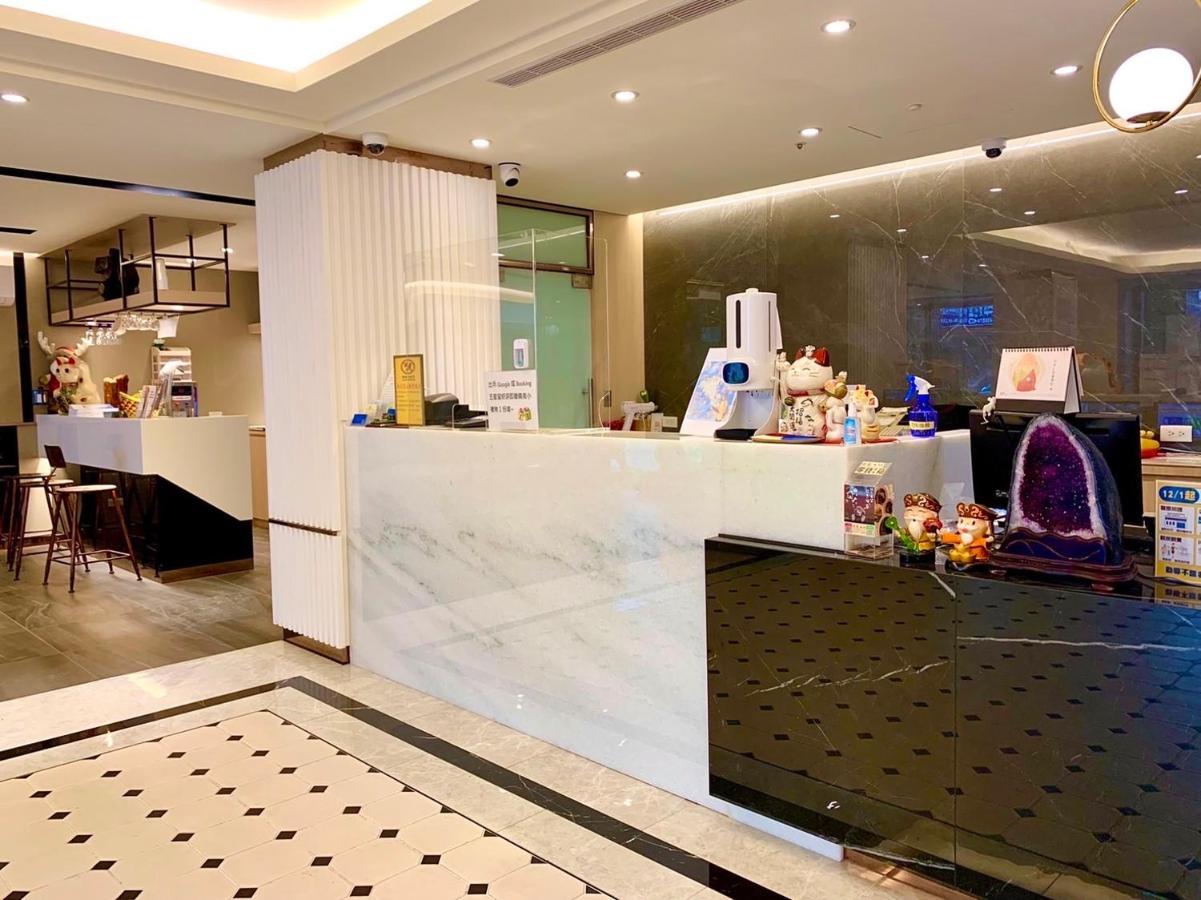 Benz Hotel Zhongli Exterior photo